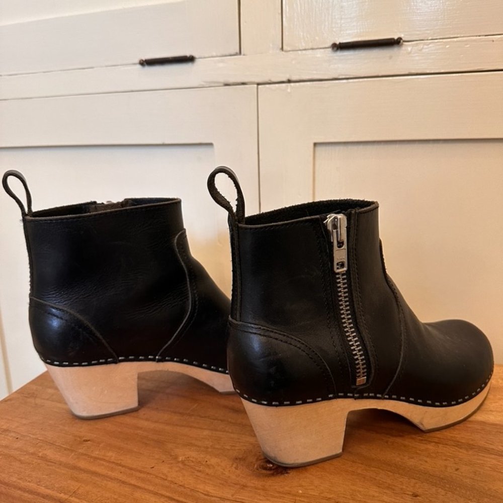 Swedish Hasbeens Black Ankle Boots - Picture 2 of 5